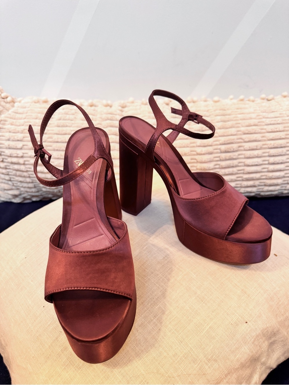Zara Light Plum Satin Platform Block Heel Sandals - Picture 3 of 9